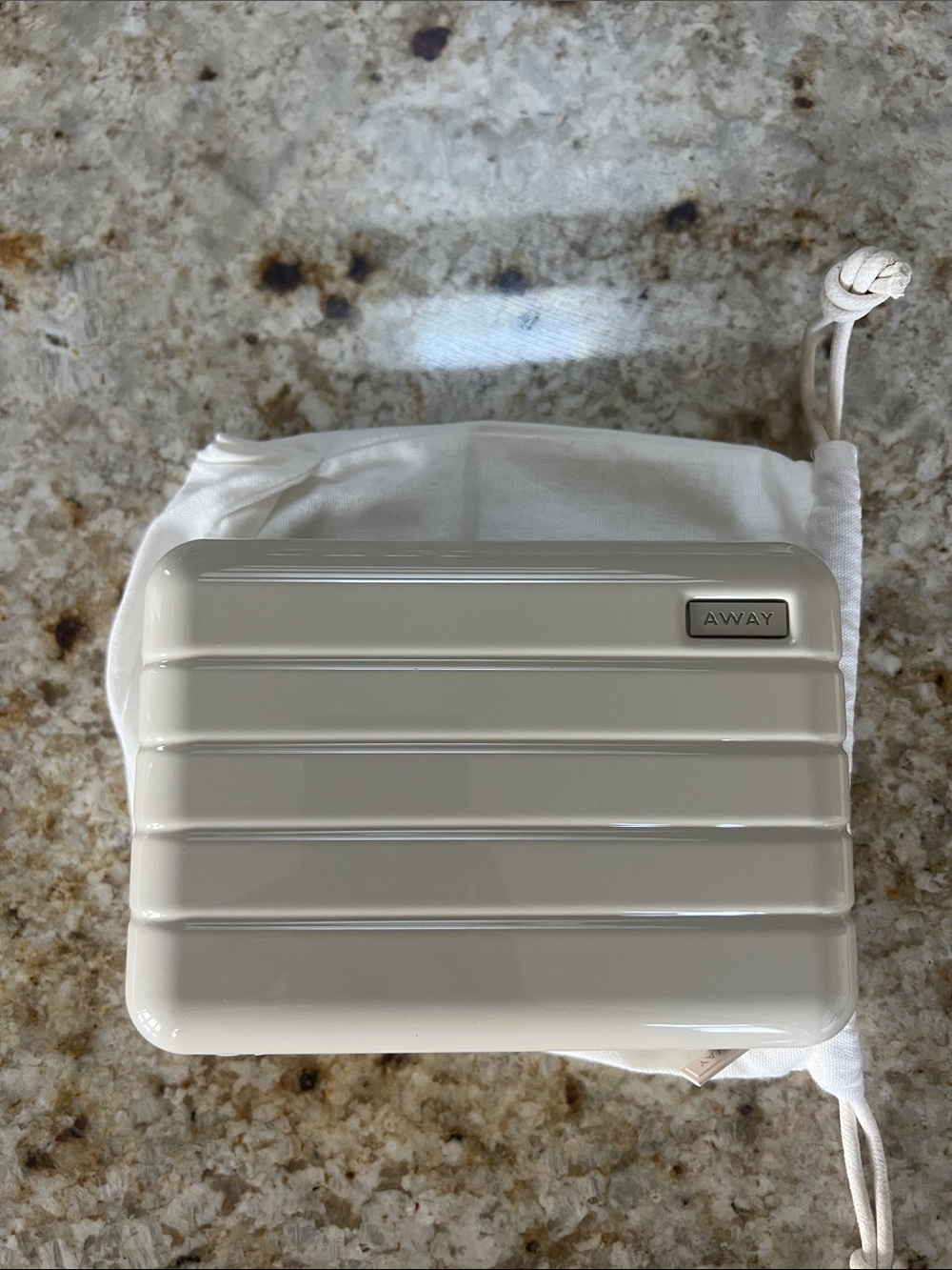 NWT AWAY “THE MINI CROSSBODY” in SALT WHITE - Picture 5 of 7